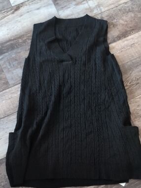 Black V-Neck Cable Knit Sweater Vest
